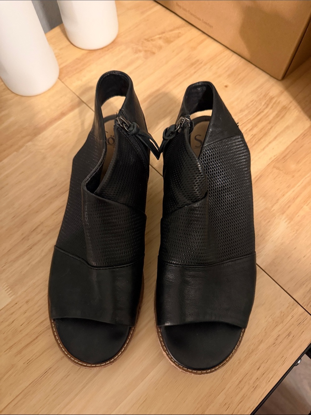 Sofft Black Open-Toe Leather Sandals with Zip Detail